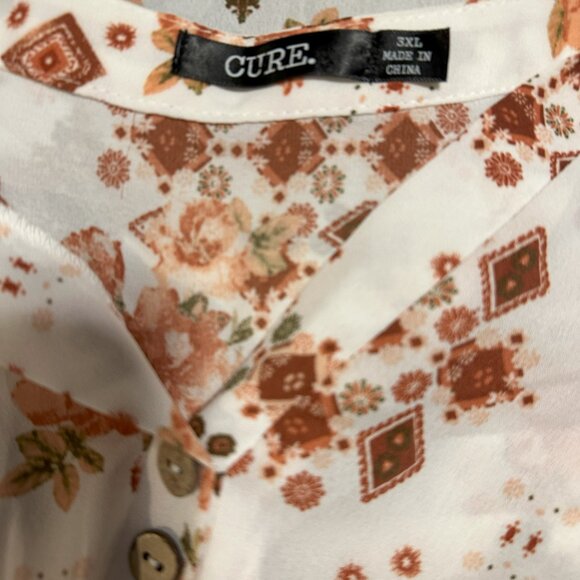 Cure 3X Popover Top, White, Rust, Green - Picture 3 of 3